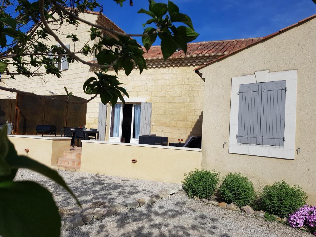 Le Mas Saint Jean Mézoargues Dış mekan fotoğraf