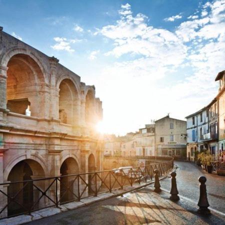 Le Mas Saint Jean Mézoargues Dış mekan fotoğraf